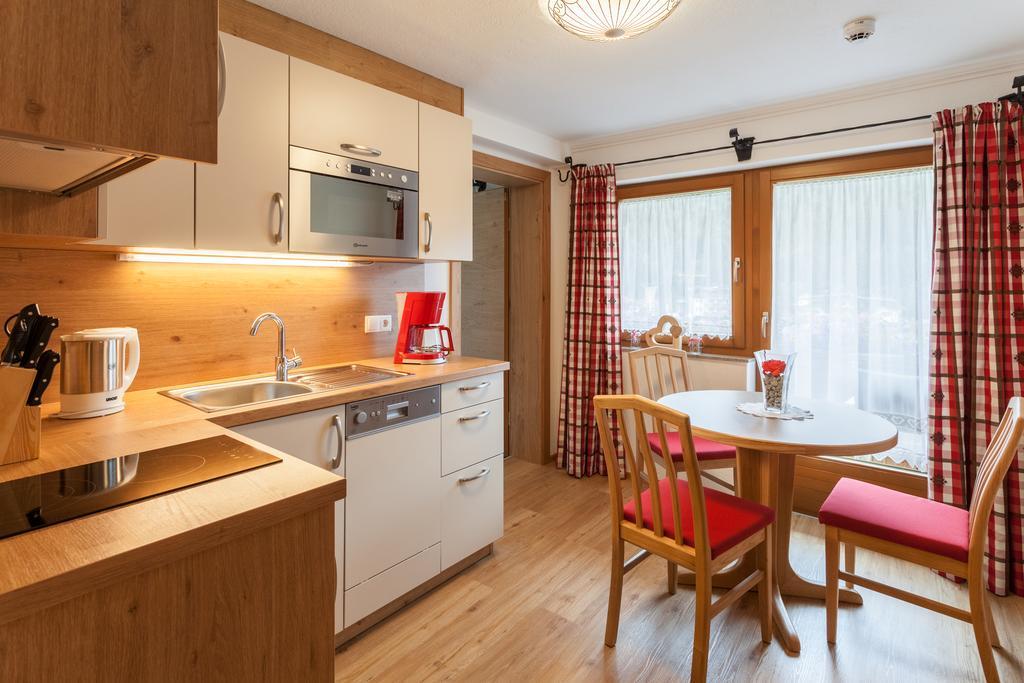 Appartement Hotel Garni Matthaeuserhof Герлос Екстериор снимка